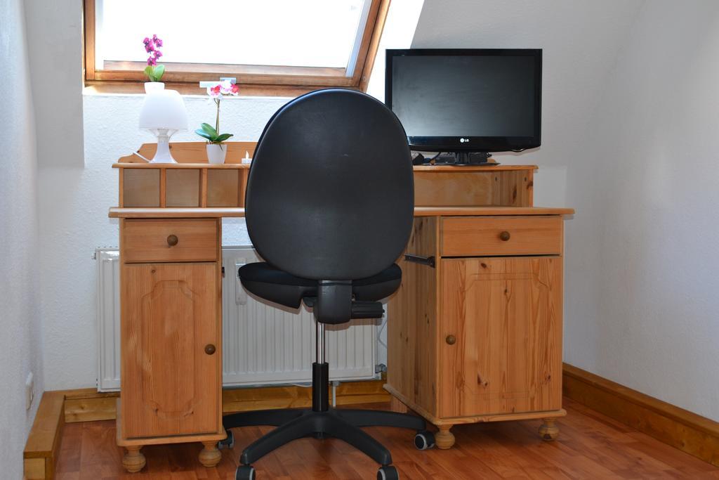 Ferienwohnung Schleussig Λειψία Εξωτερικό φωτογραφία